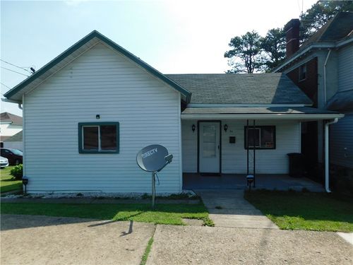 94 Easy St, Uniontown, PA, 15401-3172 | Card Image