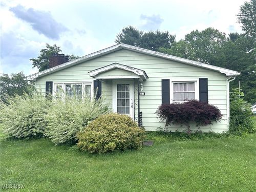 111 Meadow Dr, Richmond, OH, 43944-7985 | Card Image