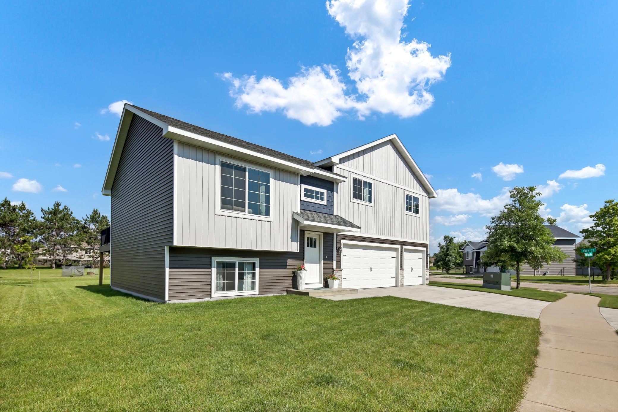 Holton Ave, Brainerd, MN 56401