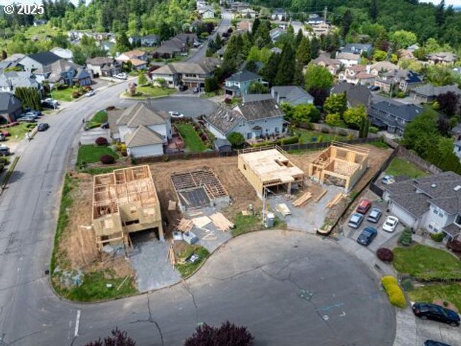2271 Sw Phyllis Pl, House other with 4 bedrooms, 3 bathrooms and 2 parking in Gresham OR | Image 10