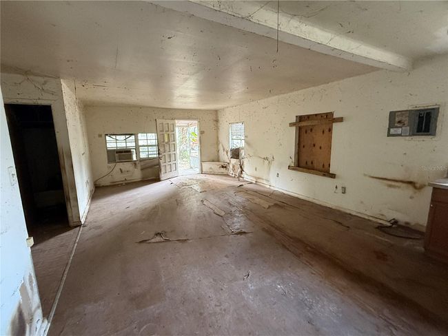 204 Lake St, House other with 2 bedrooms, 2 bathrooms and null parking in Osteen FL | Image 16