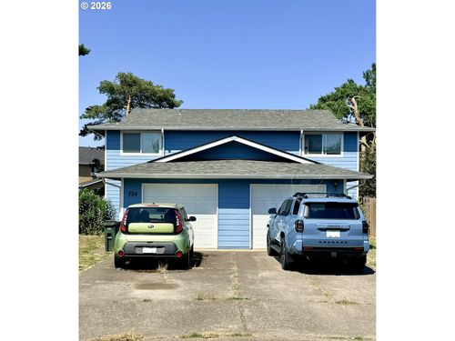 722 Oakdale Ave, Springfield, OR, 97477 | Card Image