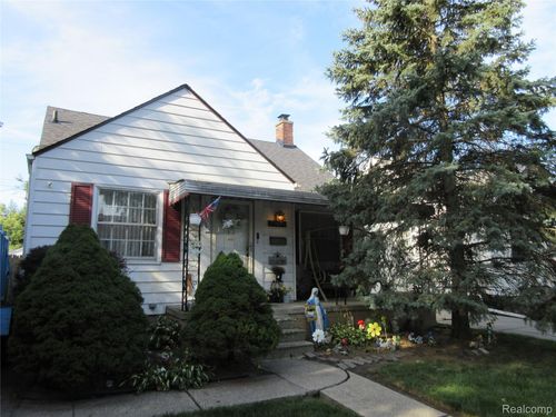 20428 Elkhart Street, Harper Woods, MI, 48225 | Card Image