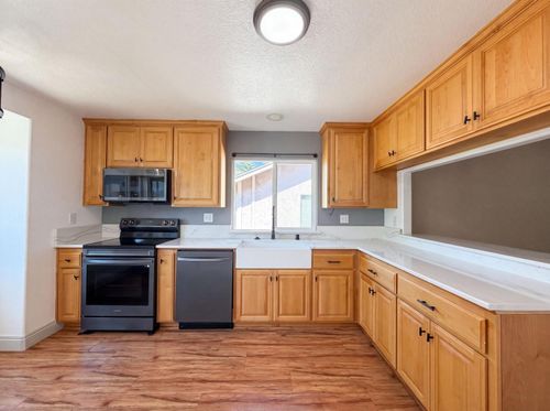 3740 Blackfoot Way, Antelope, CA, 95843 | Card Image