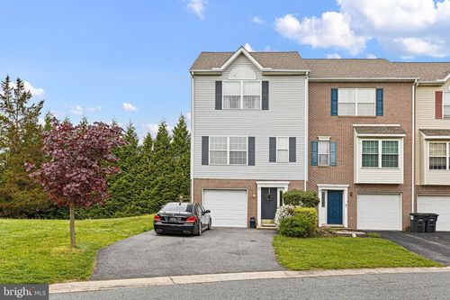 16 Highland Cir, NEWARK, DE, 19713-1453 | Card Image