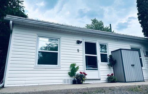 5-1115 S Kahshe Lake Rd, Kilworthy, ON, P0E1G0 | Card Image