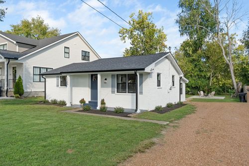 1305 Chickering Dr, Franklin, TN, 37064-3413 | Card Image