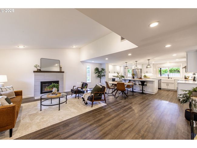 2677 Chad Dr, House other with 3 bedrooms, 2 bathrooms and 2 parking in Eugene OR | Image 6