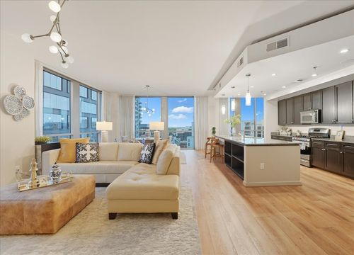 apt-901-900 20th Ave S, Nashville, TN, 37212-2240 | Card Image