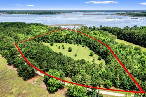 6180 Josie Ridge Rd, Wadmalaw Island, SC, 29487-6839 | Card Image