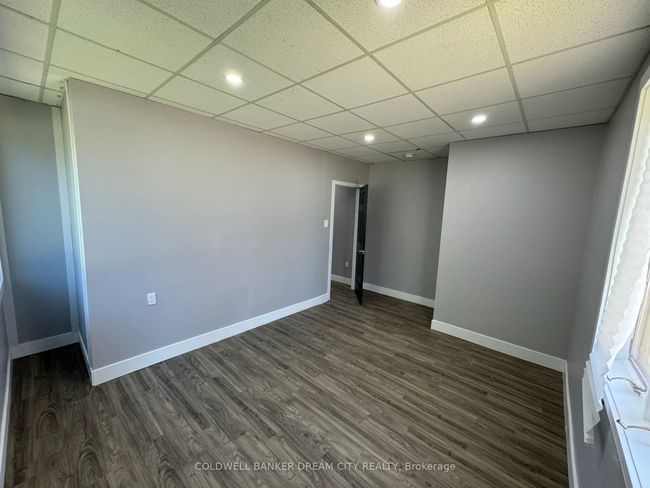 93 Main St, House other with 5 bedrooms, 5 bathrooms and 6 parking in Highgate ON | Image 8