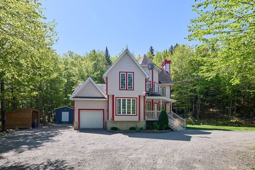 105 Ch Du Lac-Croche, Saint Hippolyte, QC, J8A3K9 | Card Image