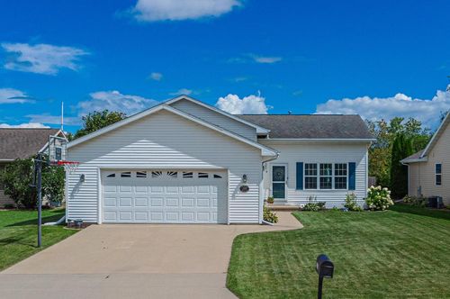 2530 Grassy Lane, NEENAH, WI, 54956 | Card Image