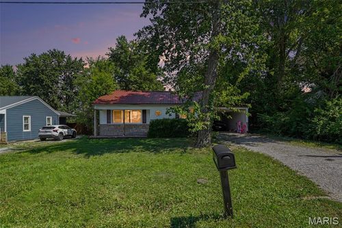 930 York Road, Mount Vernon, IL, 62864 | Card Image