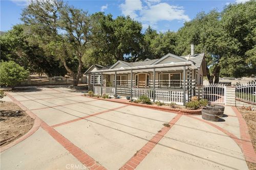 16426 Calle Daggett, Santa Clarita, CA, 91390 | Card Image