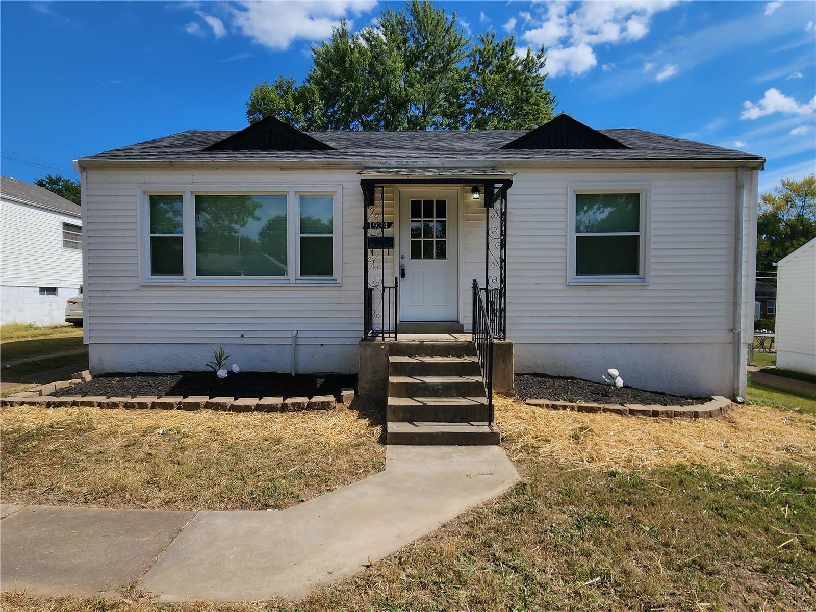 Farrell Dr, Saint Louis, MO 63133