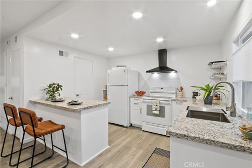 2205 Stonewood Ct, San Pedro, CA, 90732-1345 | Card Image