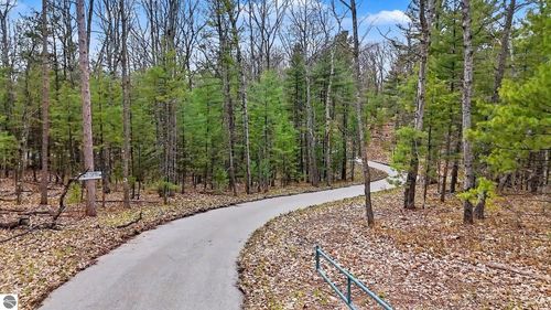 195 Starflower Ln, Traverse City, MI, 49696-8537 | Card Image