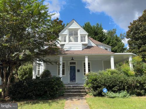 6102 Princeton Ave, GLEN ECHO, MD, 20812-1126 | Card Image