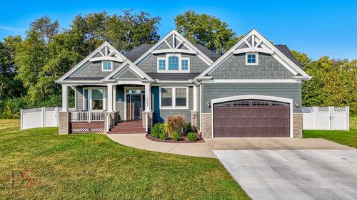 1403 Shaws Ln, Ottawa, IL, 61350-9127 | Card Image