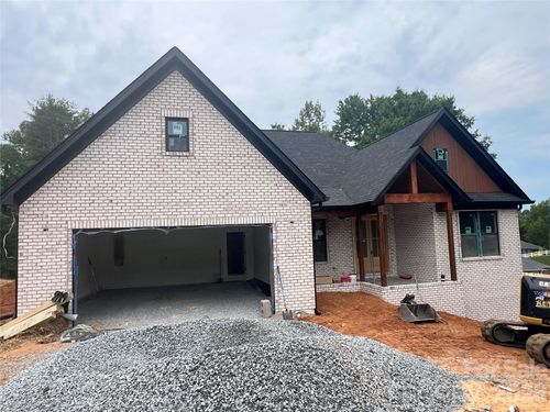 730 Chatsworth Cir, Lenoir, NC, 28645-8397 | Card Image