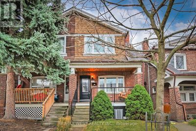 427 Strathmore Blvd, House other with 4 bedrooms, 3 bathrooms and 3 parking in Toronto ON | Image 1