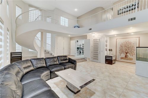 3192 Tullio Way, Henderson, NV, 89052-3086 | Card Image