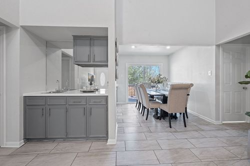 1002 Parkside Cir, Round Rock, TX, 78664-6955 | Card Image