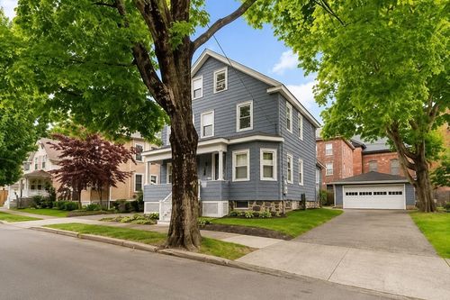 15 Perley St, Lynn, MA, 01905-1833 | Card Image