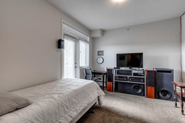 406 - 2422 Erlton Street Sw, Home with 2 bedrooms, 2 bathrooms and 1 parking in Calgary AB | Image 7