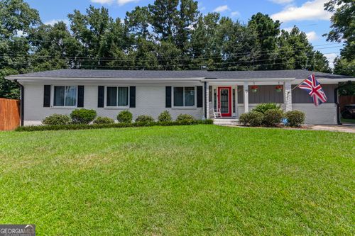 15 Christian Dr, Newnan, GA, 30263-1228 | Card Image