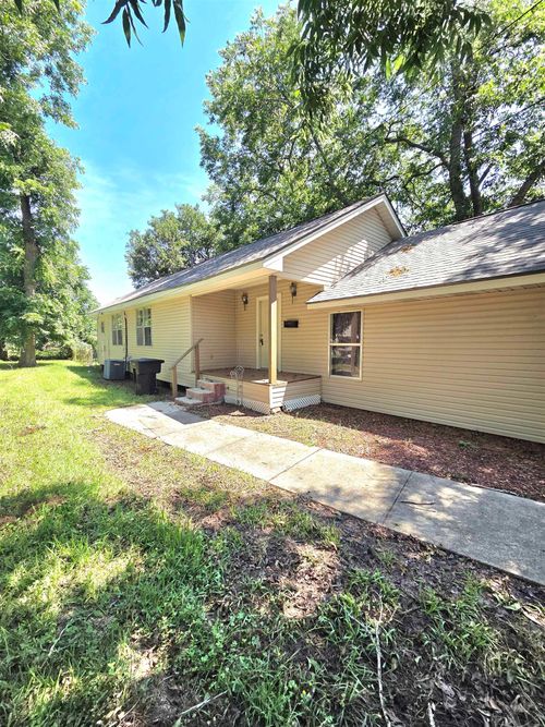 2125 Avenue A, Nederland, TX, 77627-6007 | Card Image