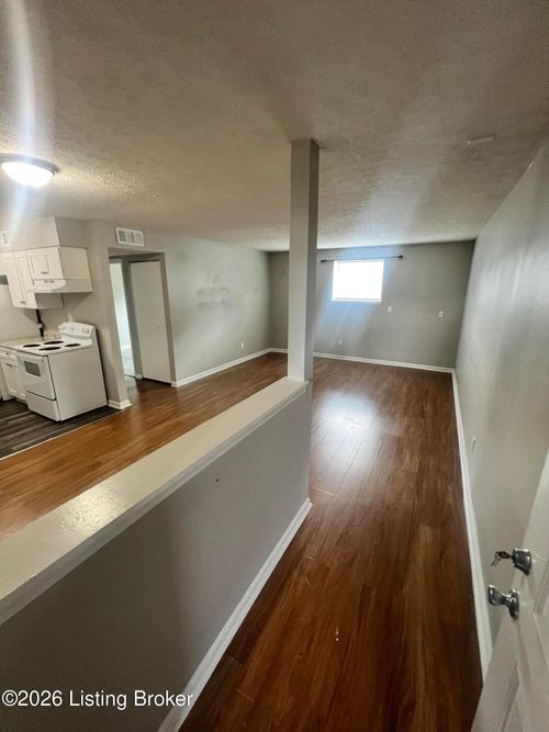 3-6500 Hackel Dr, Louisville, KY, 40258 | Card Image