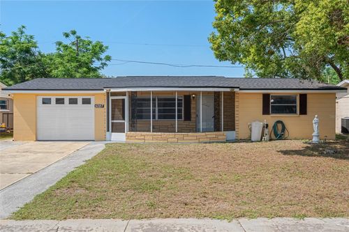 5027 Overton Dr, NEW PORT RICHEY, FL, 34652-6135 | Card Image