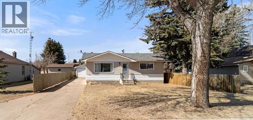 4909 51 Street, Sedgewick, AB, T0B4C0 | Card Image