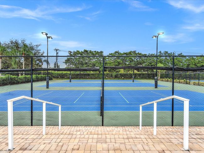 2970 Myrtle Oak Cir, House other with 2 bedrooms, 2 bathrooms and null parking in Davie FL | Image 44