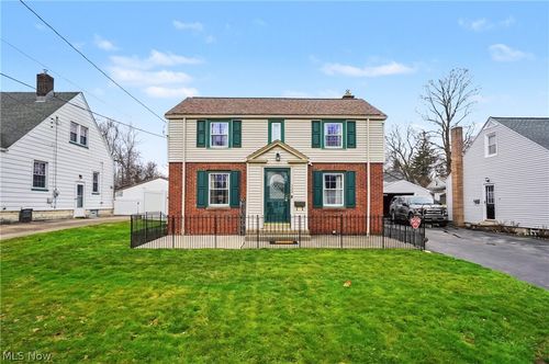 132 Argyle Ave, Youngstown, OH, 44512-2316 | Card Image