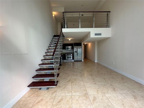 1714-41 Se 5th St, Miami, FL, 33131-2548 | Card Image