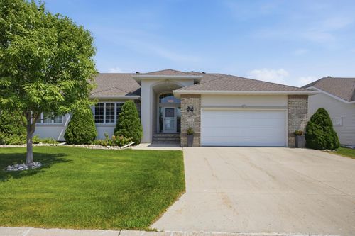 1831 Cypress Way, West Fargo, ND, 58078-4297 | Card Image