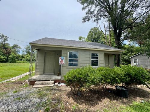 110 S Jones Ave, Cleveland, MS, 38732-3422 | Card Image