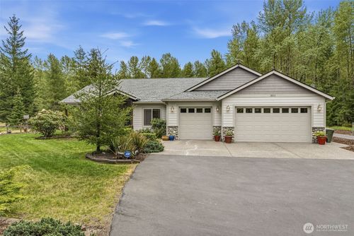 300 Riley Ct, Toutle, WA, 98649-4402 | Card Image