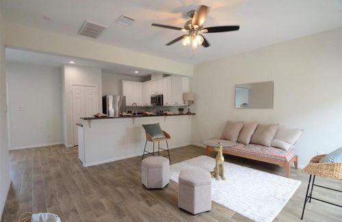 a-2201 Naomi St, Houston, TX, 77054-3829 | Card Image