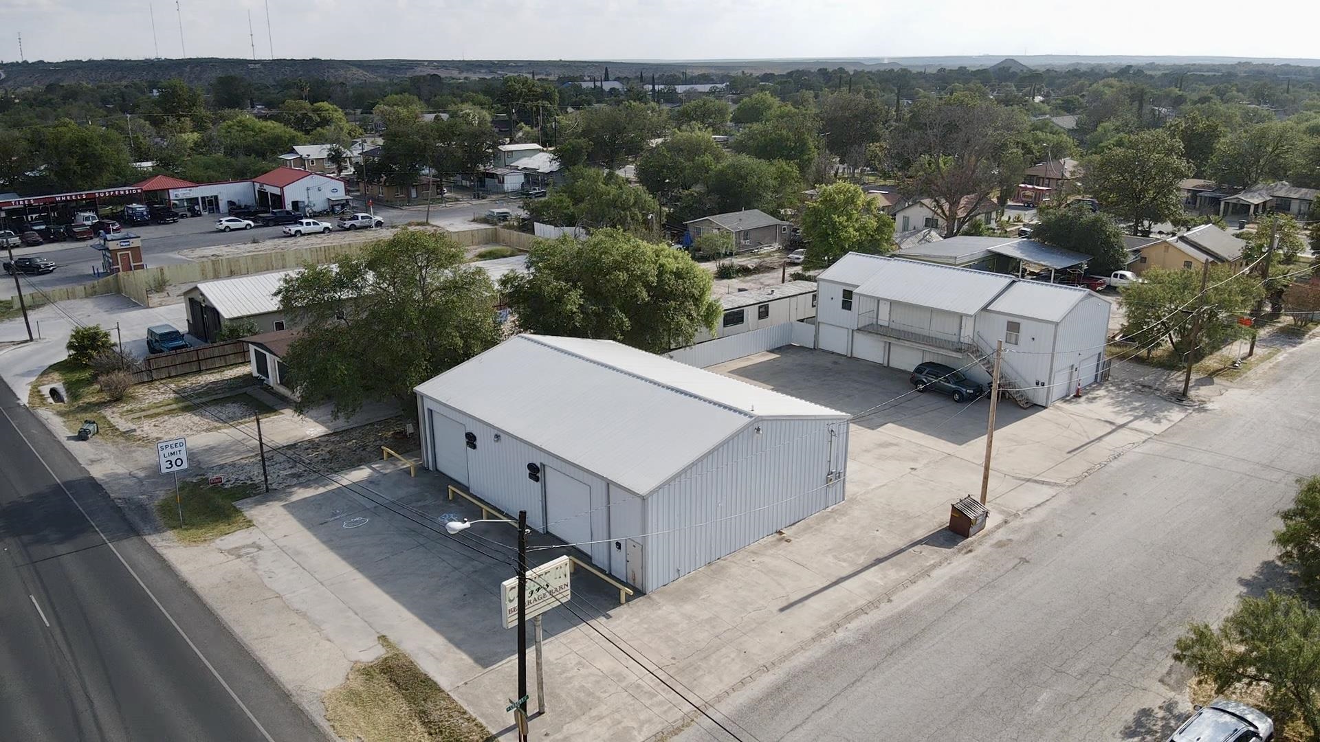 Commercial Sale in Del Rio 4