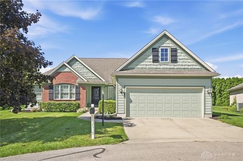 2530 Chamomile Court, Troy, OH, 45373 | Card Image