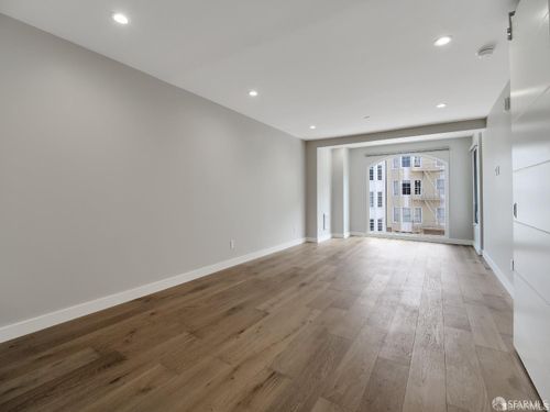 apt-9-1856 Pacific Ave, San Francisco, CA, 94109-2387 | Card Image