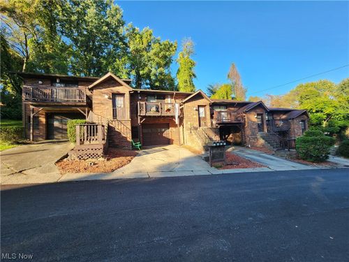 90 View St, Weirton, WV, 26062-2545 | Card Image