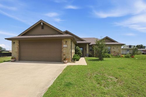 1221 E 18th St, Colorado City, TX, 79512-3483 | Card Image
