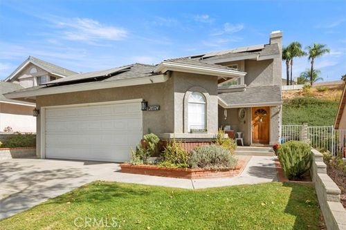  Evergreen Lane, Saugus, CA, 91390 | Card Image