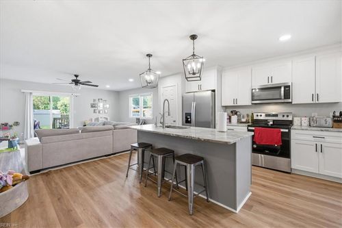 4883 Kennebeck Ave, Norfolk, VA, 23513-2252 | Card Image