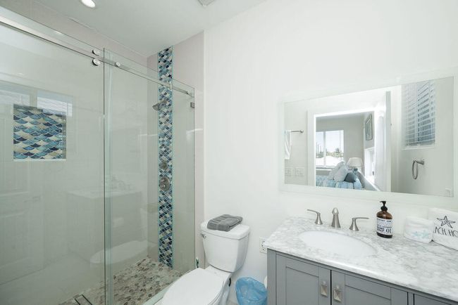 Master Bathroom | Image 47